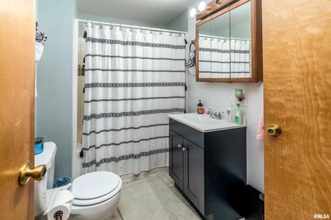 Tiny photo for 350 OAK GROVE Road, Makanda, IL 62958 (MLS # EB459867)