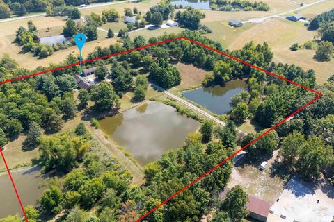Tiny photo for 350 OAK GROVE Road, Makanda, IL 62958 (MLS # EB459867)