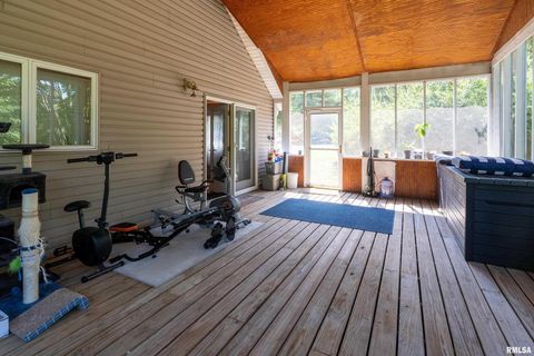 Tiny photo for 350 Oak Grove Road, Makanda, IL 62958 (MLS # EB459867)