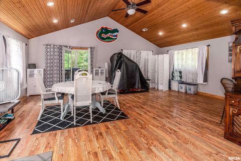 Tiny photo for 350 Oak Grove Road, Makanda, IL 62958 (MLS # EB459867)