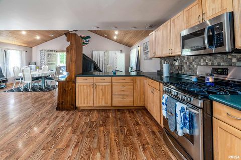 Tiny photo for 350 OAK GROVE Road, Makanda, IL 62958 (MLS # EB459867)