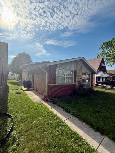 9520 S Francisco Avenue, Evergreen Park, IL 60805 - #: 12425846
