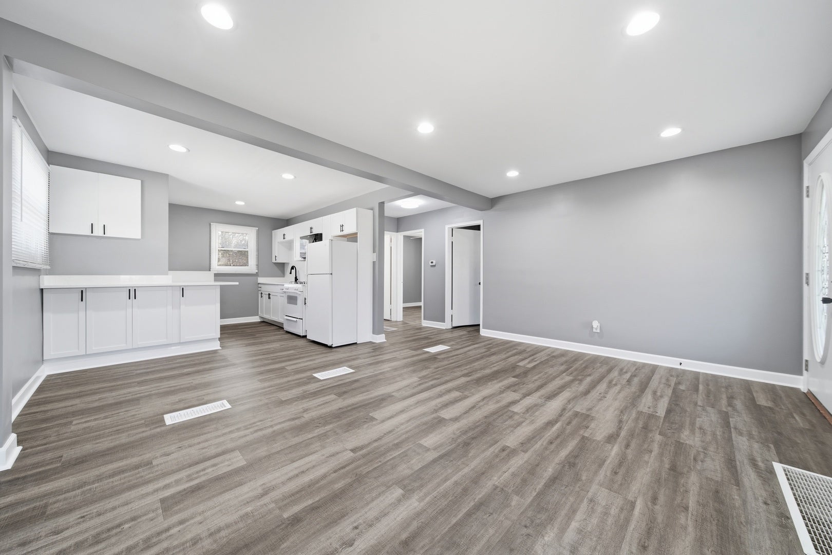 17617 Burnham Avenue