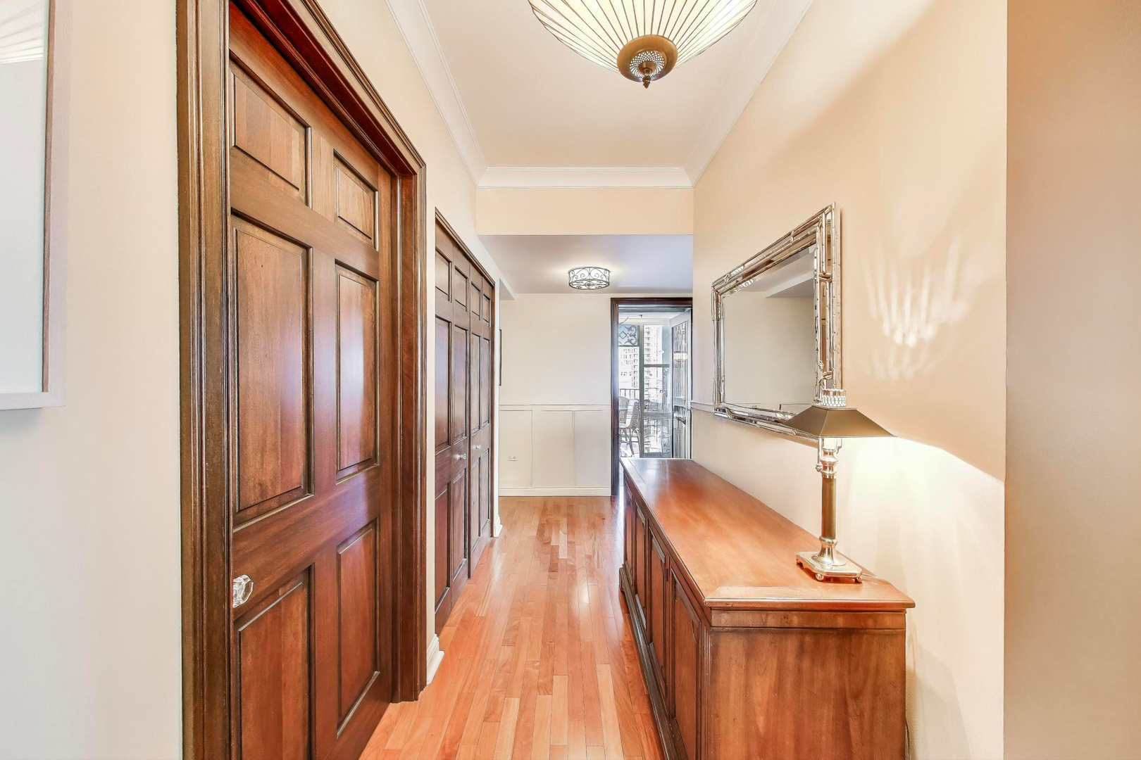 25 E Superior Street 2501