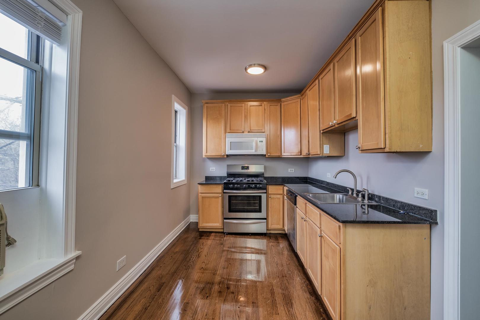 2452 W Addison Street 3A