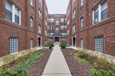 2452 W Addison Street 3A Chicago IL 60618