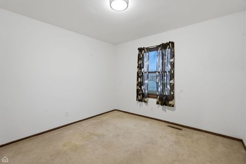 Tiny photo for 3706 W Bradley Court, McHenry, IL 60050 (MLS # 12608412)