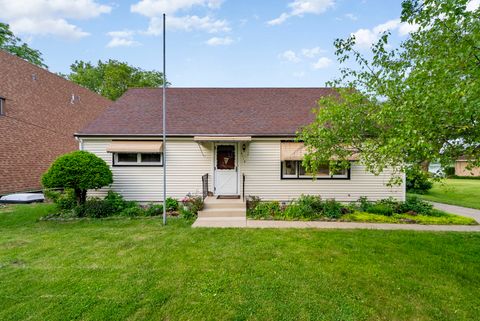 5116 W Shore Drive McHenry IL 60050