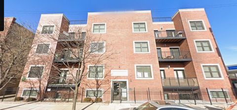 4812 W Montrose Avenue 204 Chicago IL 60641