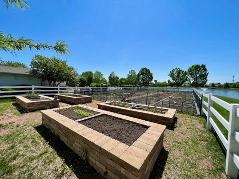 Tiny photo for 16346 Crescent Lake Drive, Crest Hill, IL 60403 (MLS # 12571425)