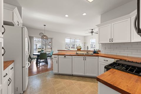 Tiny photo for 16346 Crescent Lake Drive, Crest Hill, IL 60403 (MLS # 12571425)