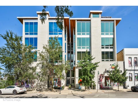 Photo of 925 N Larrabee Street #2S, Chicago, IL 60610 (MLS # 12783929)