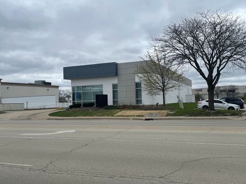 3330 Mall Loop Joliet IL 60431