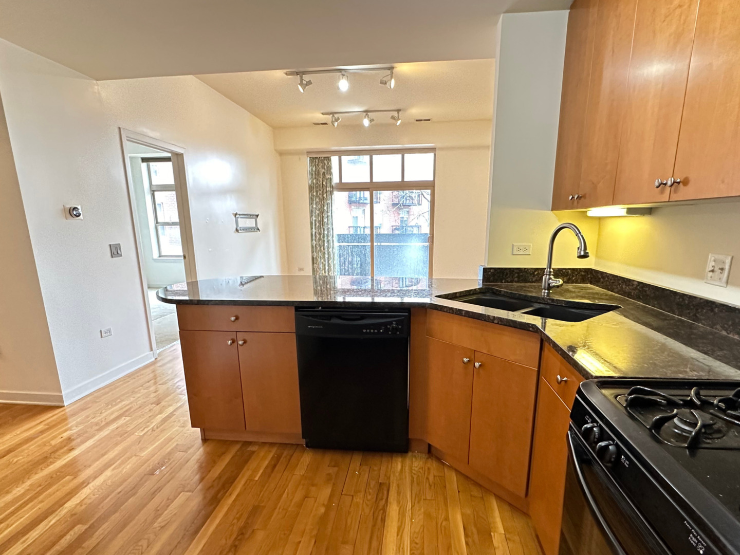 1935 S Archer Avenue 226