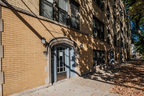Tiny photo for 4014 N SPAULDING Avenue #GDN, Chicago, IL 60618 (MLS # 12793850)