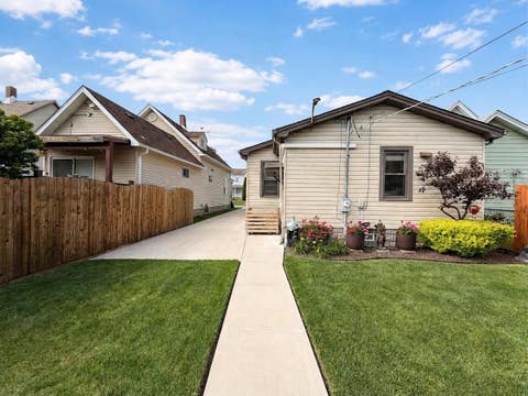 Tiny photo for 562 Liberty Street, Joliet, IL 60432 (MLS # 12652322)