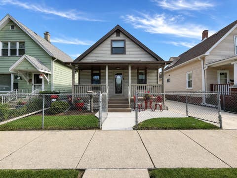 Photo of 562 Liberty Street, Joliet, IL 60432 (MLS # 12652322)