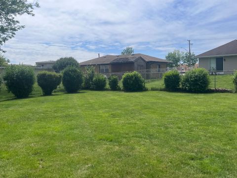 Tiny photo for 1221 Comet Drive, Aurora, IL 60505 (MLS # 12657025)