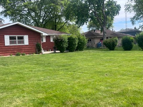 Tiny photo for 1221 Comet Drive, Aurora, IL 60505 (MLS # 12657025)