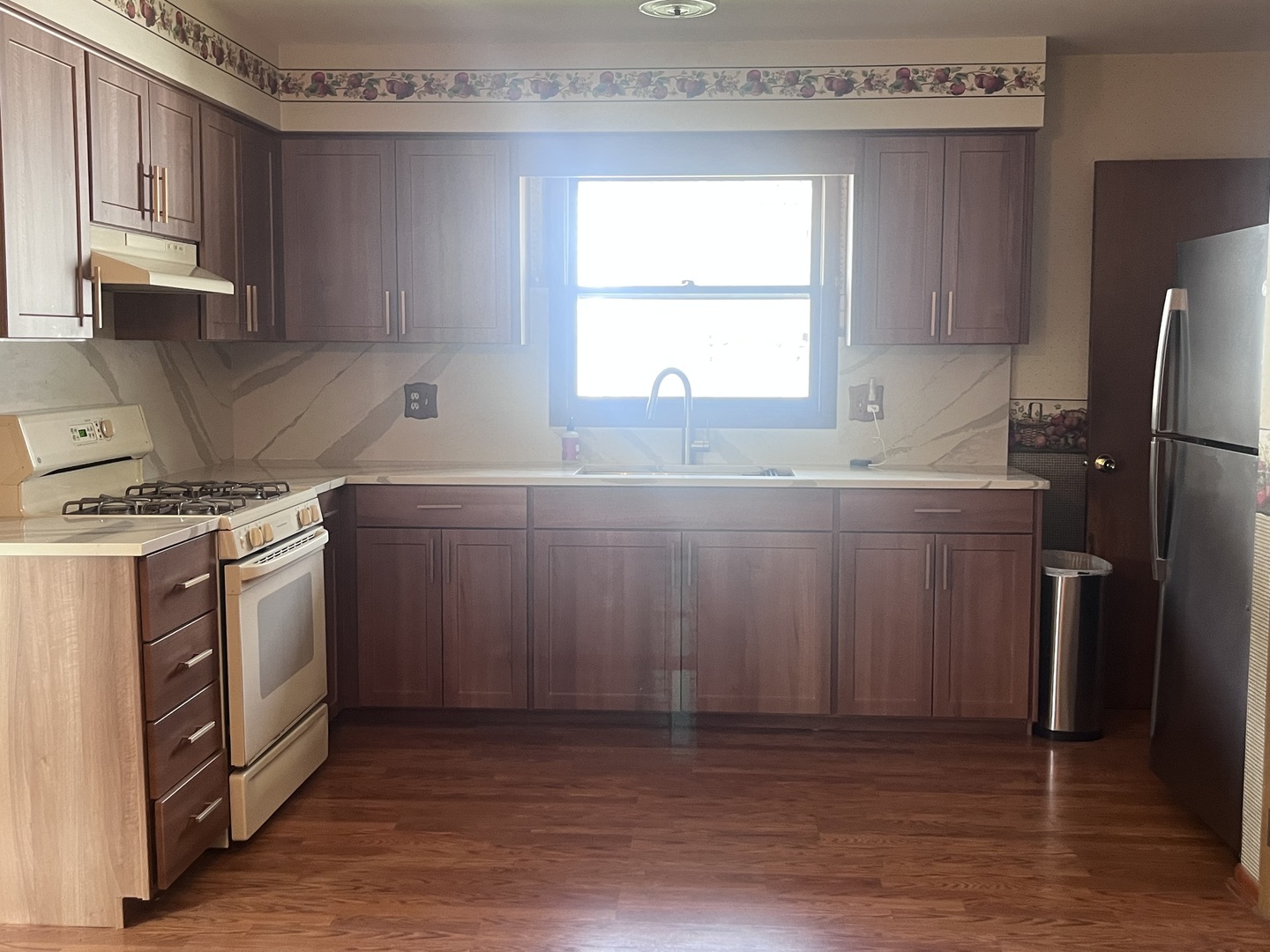 1221 Comet Drive