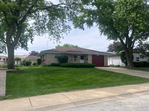 Photo of 1221 Comet Drive, Aurora, IL 60505 (MLS # 12657025)