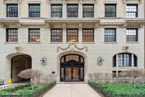 Photo of 257 E Delaware Place #10AB, Chicago, IL 60611 (MLS # 12774015)