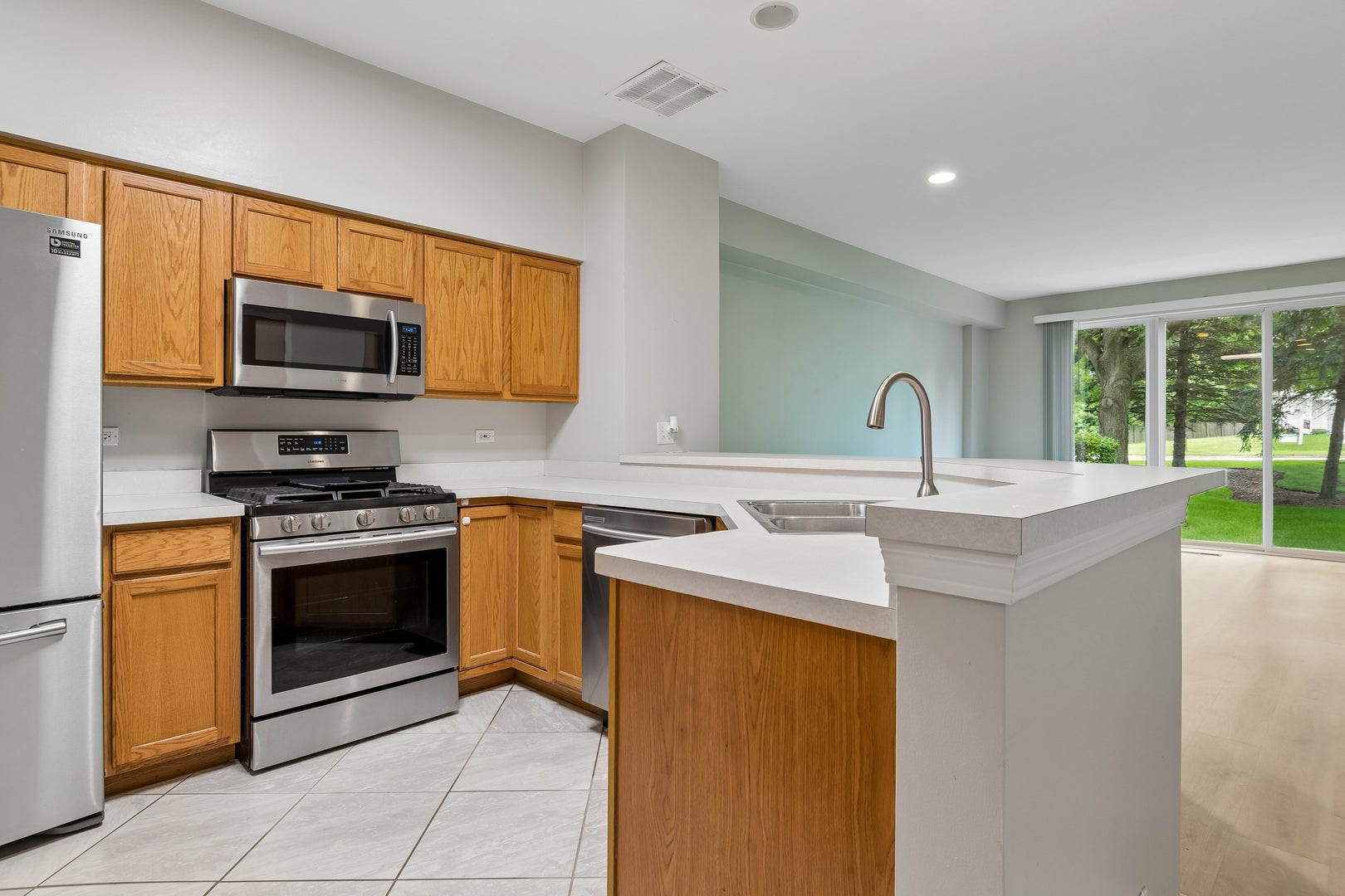 2943 STONEWATER Drive 2943