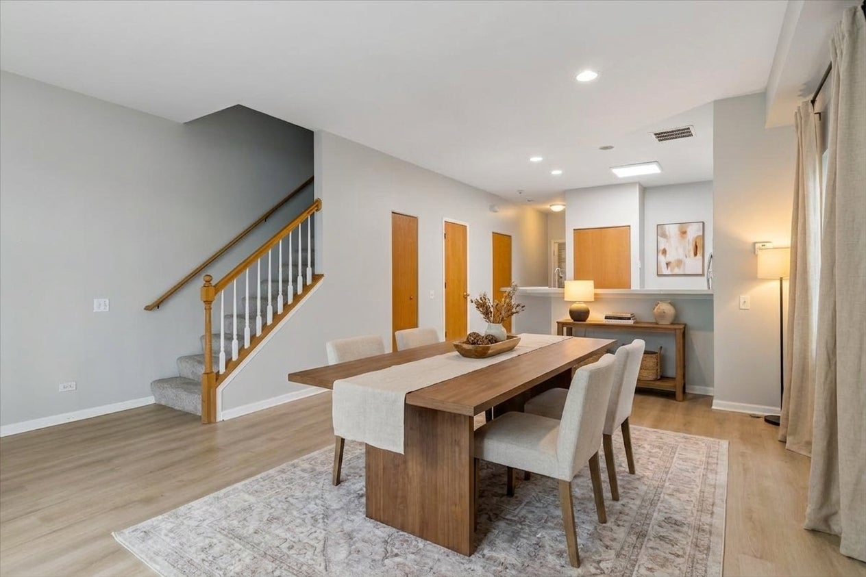 2943 STONEWATER Drive 2943