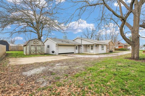Tiny photo for 106 E Harrison Street, Catlin, IL 61817 (MLS # 12599654)
