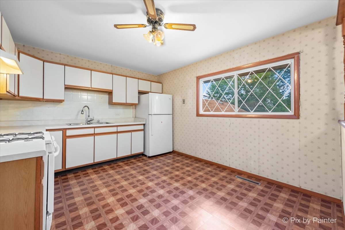 405 E Fullerton Avenue