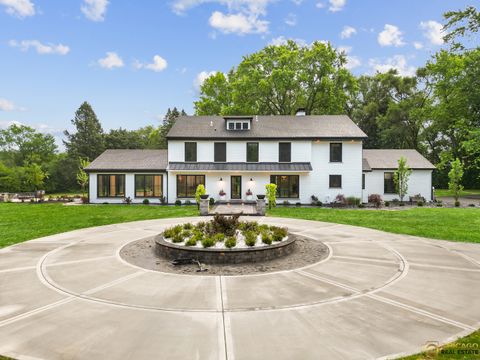 379 W County Line Road Barrington Hills IL 60010