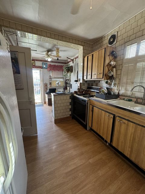 Tiny photo for 8239 S Ridgeland Avenue, Chicago, IL 60617 (MLS # 12520326)