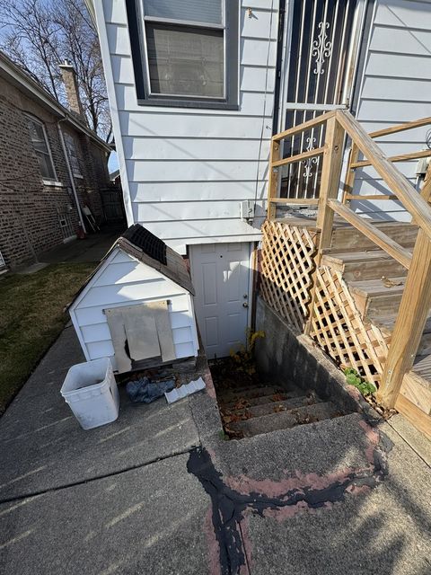 Tiny photo for 8239 S Ridgeland Avenue, Chicago, IL 60617 (MLS # 12520326)