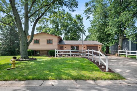 Tiny photo for 101 Seabury Road, Bolingbrook, IL 60440 (MLS # 12448144)