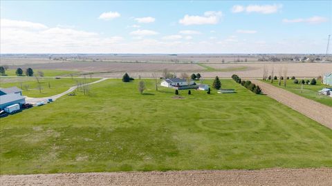 Tiny photo for 1388 E 2950 North Road, Mansfield, IL 61854 (MLS # 12610578)