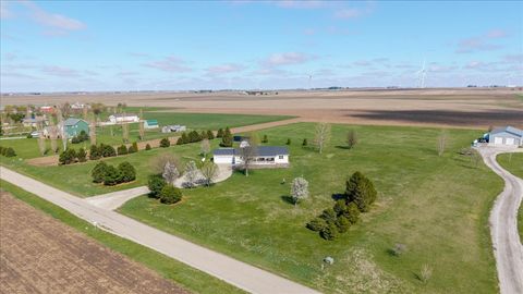 Tiny photo for 1388 E 2950 North Road, Mansfield, IL 61854 (MLS # 12610578)