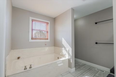 Tiny photo for 1388 E 2950 North Road, Mansfield, IL 61854 (MLS # 12610578)