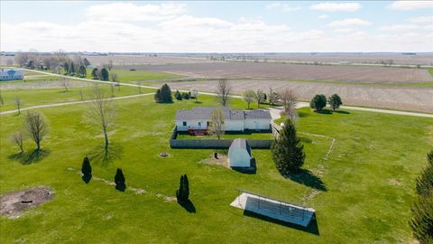 Tiny photo for 1388 E 2950 North Road, Mansfield, IL 61854 (MLS # 12610578)