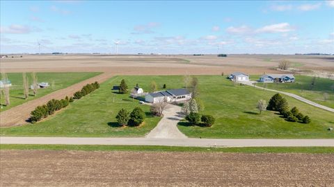 Tiny photo for 1388 E 2950 North Road, Mansfield, IL 61854 (MLS # 12610578)