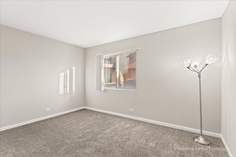 Tiny photo for 4819 W 109th Street #3-103, Oak Lawn, IL 60453 (MLS # 12572237)