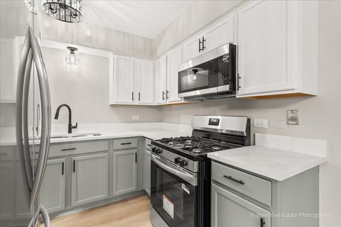 Tiny photo for 4819 W 109th Street #3-103, Oak Lawn, IL 60453 (MLS # 12572237)