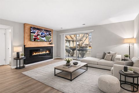 Tiny photo for 4819 W 109th Street #3-103, Oak Lawn, IL 60453 (MLS # 12572237)