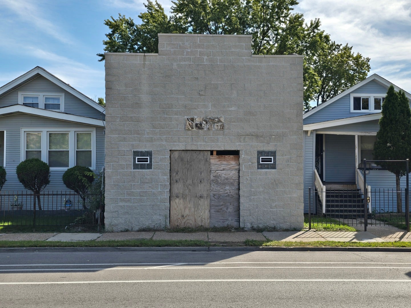 1117 W 103RD Street