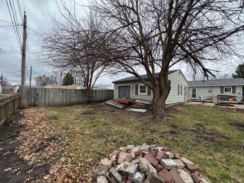 Tiny photo for 450 E 7th Street Court E, Milan, IL 61264 (MLS # 12591283)
