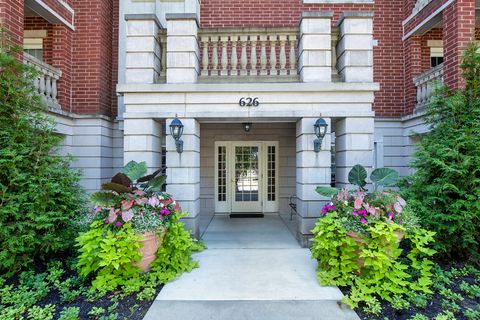 Tiny photo for 626 Homewood Avenue #405, Highland Park, IL 60035 (MLS # 12621146)