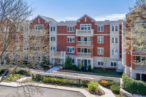 Tiny photo for 626 Homewood Avenue #405, Highland Park, IL 60035 (MLS # 12621146)