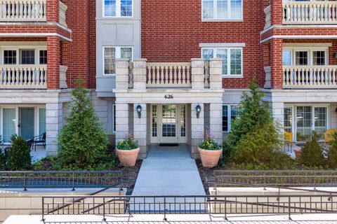 Photo of 626 Homewood Avenue #405, Highland Park, IL 60035 (MLS # 12621146)