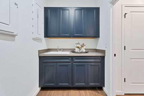 Tiny photo for 6201 Links Drive #24001, Woodridge, IL 60517 (MLS # 12446393)