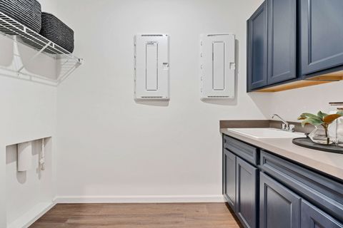 Tiny photo for 6201 Links Drive #24001, Woodridge, IL 60517 (MLS # 12446393)