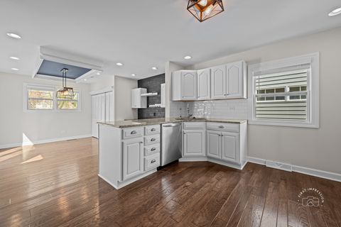 Tiny photo for 1331 N Main Street, Naperville, IL 60563 (MLS # 12584972)